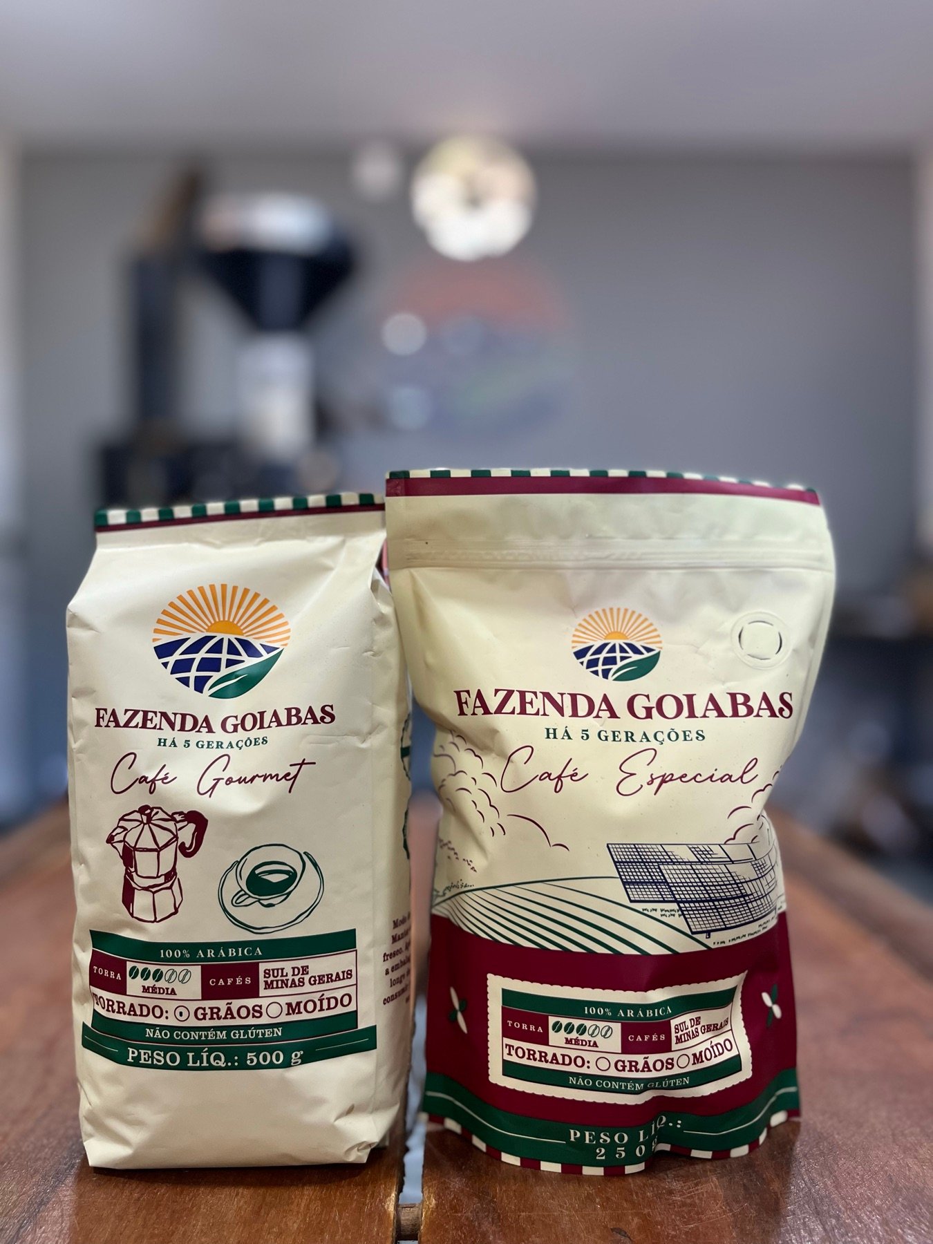 Pacotes de Café Gourmet 500g e Café Especial 250g da Fazenda Goiabas